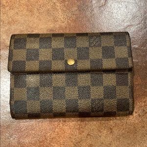 Louis Vuitton trifold wallet